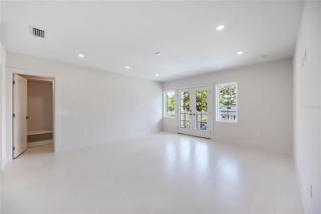2596 Floyd Street Sarasota FL 34239