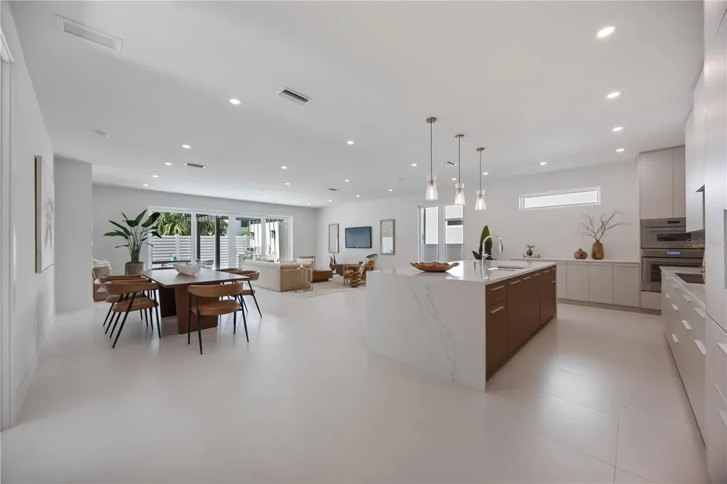 2596 Floyd Street Sarasota FL 34239