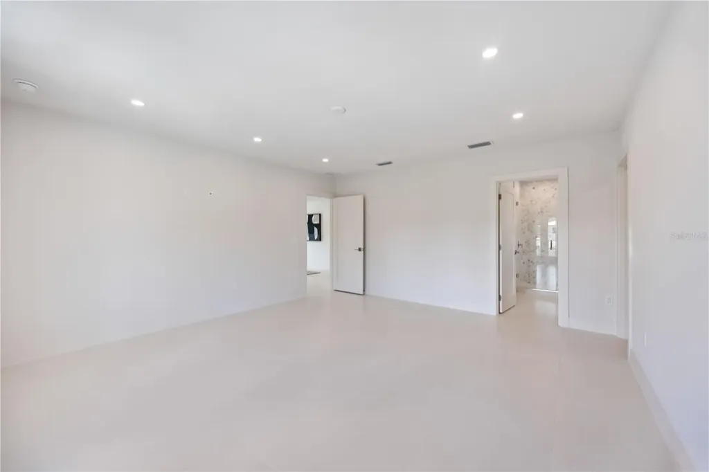 2596 Floyd Street Sarasota FL 34239
