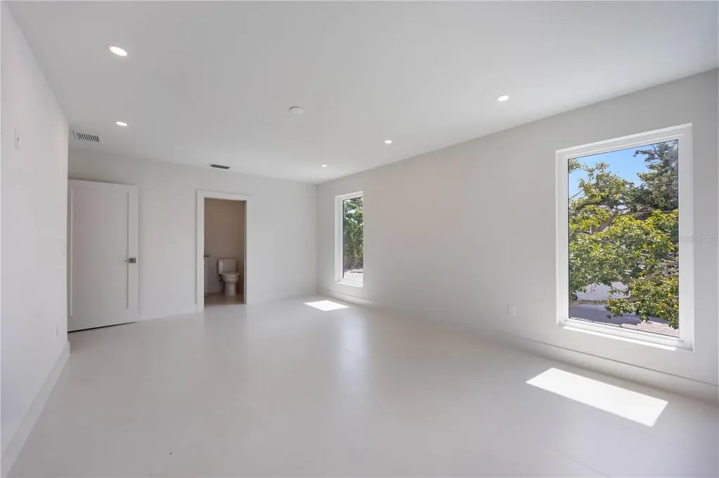 2596 Floyd Street Sarasota FL 34239