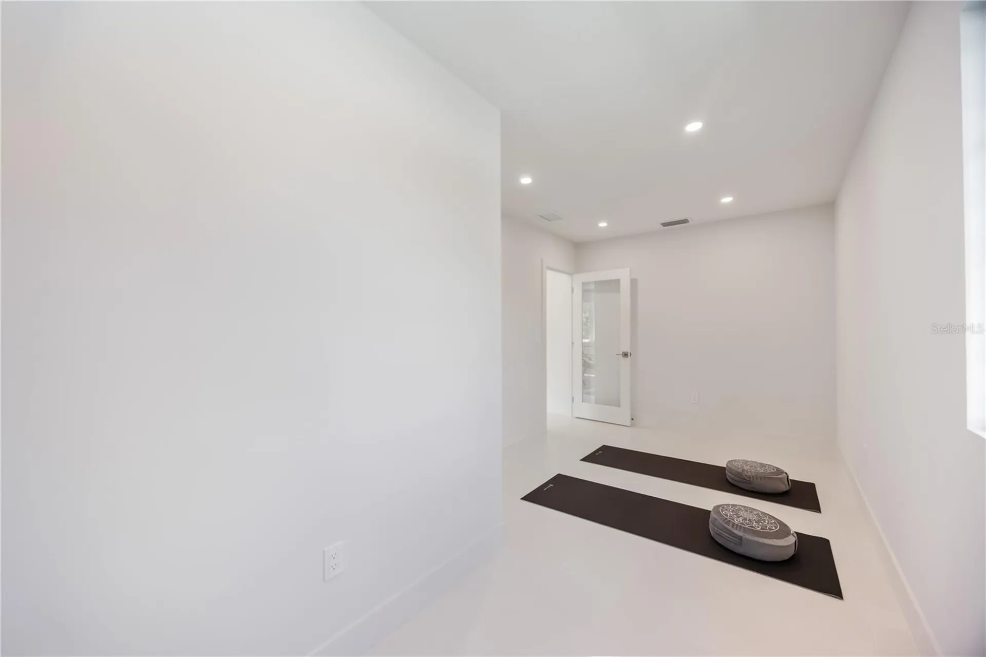 2596 Floyd Street Sarasota FL 34239