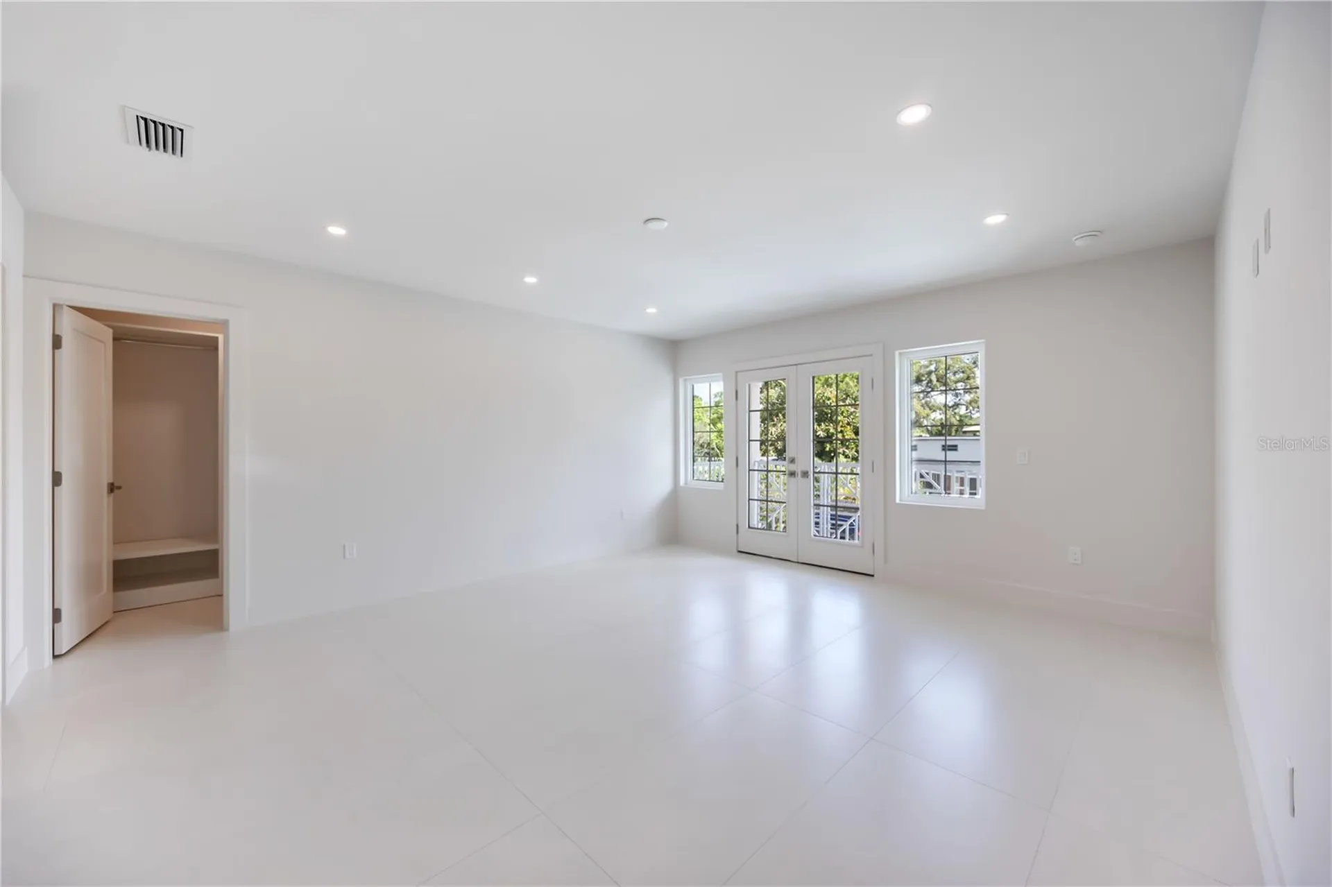 2596 Floyd Street Sarasota FL 34239