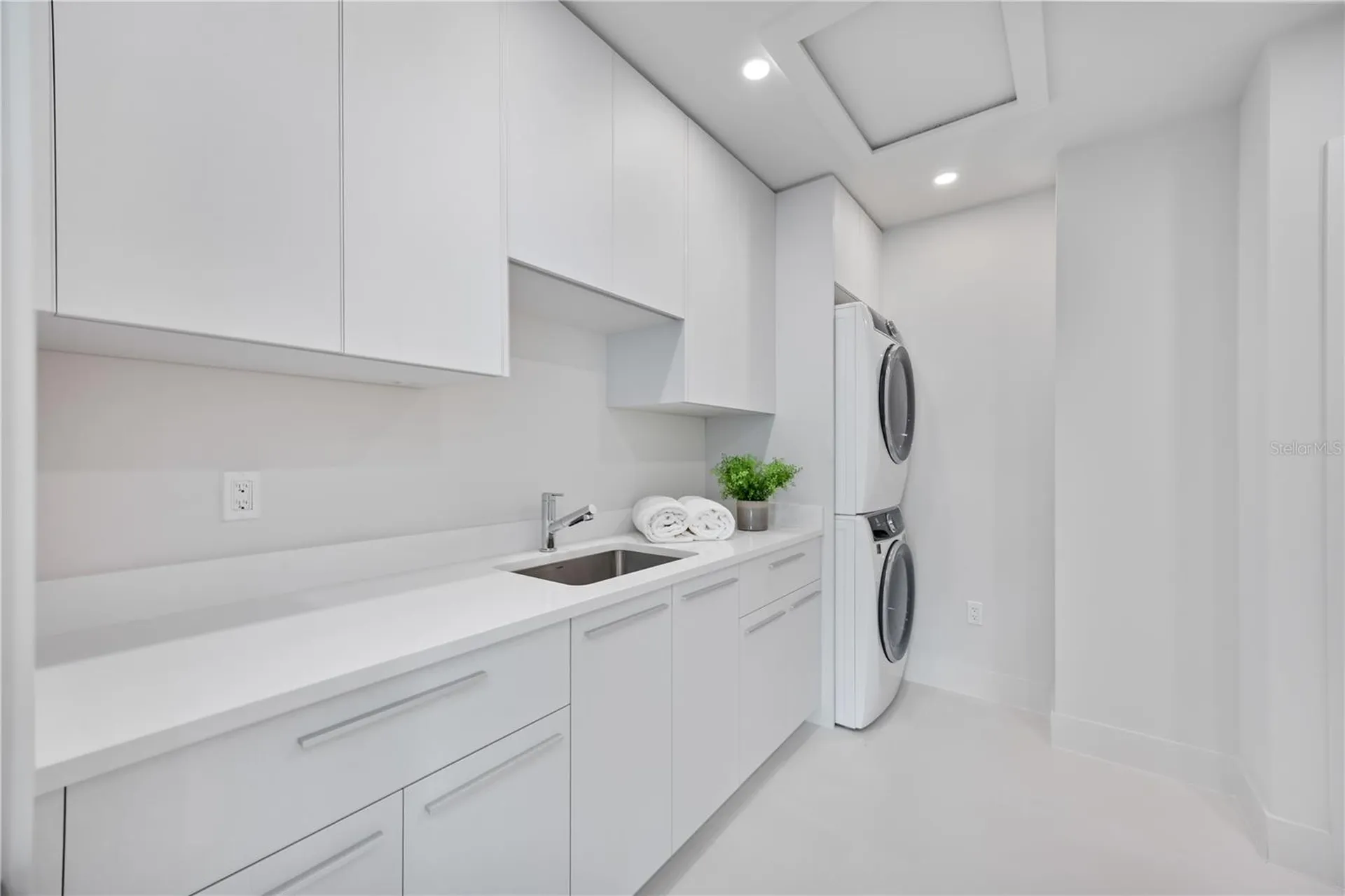 2596 Floyd Street Sarasota FL 34239