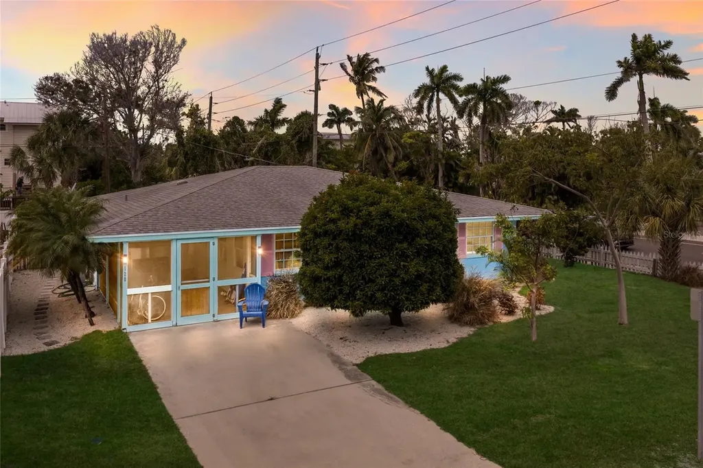 120 Maple Avenue Anna Maria FL 34216