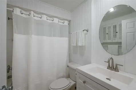 120 Maple Avenue Anna Maria FL 34216