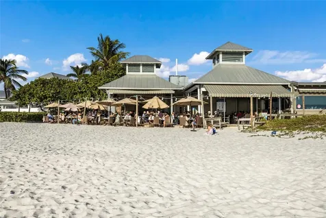120 Maple Avenue Anna Maria FL 34216