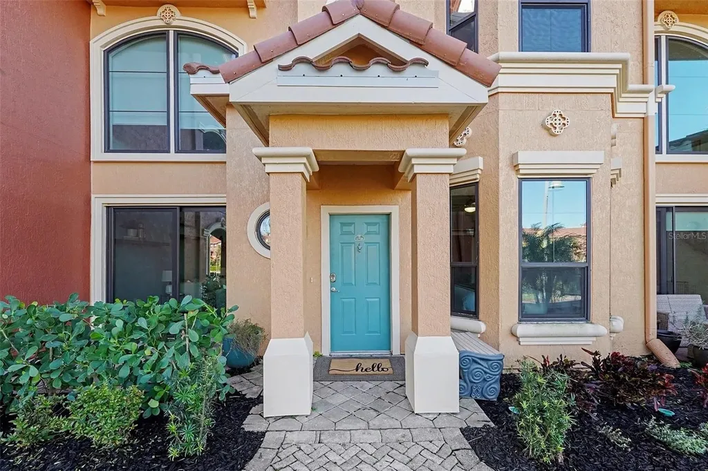2746 Via Tivoli Clearwater FL 33764