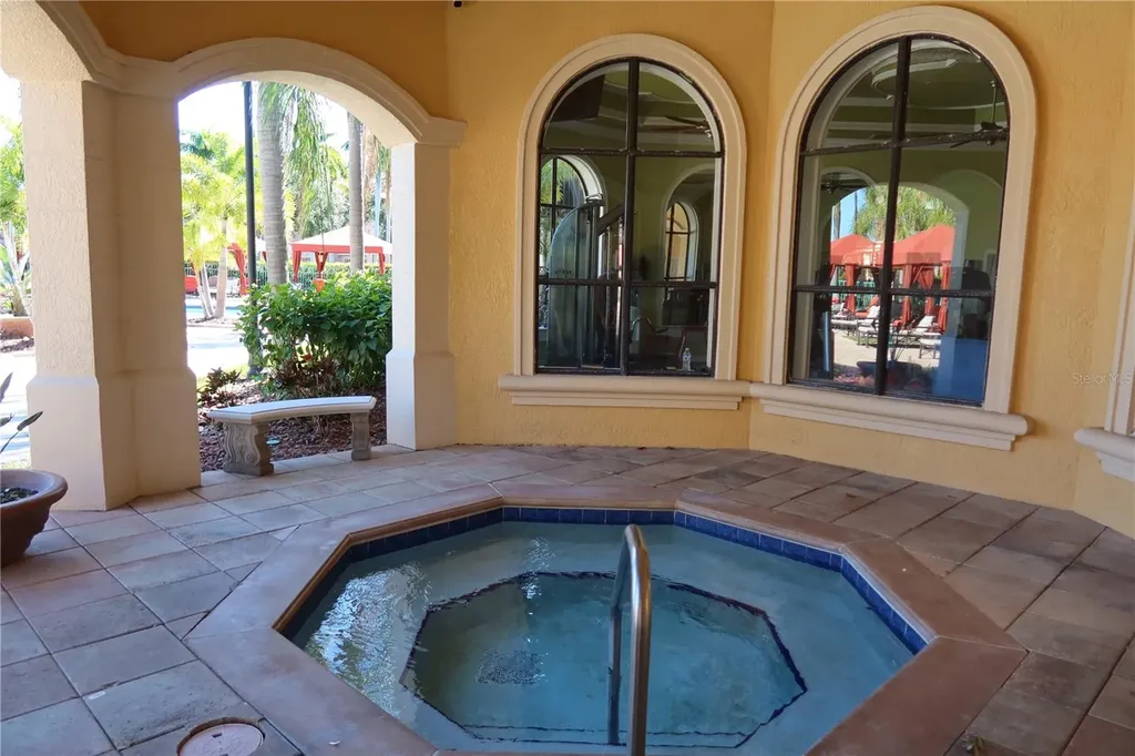 2746 Via Tivoli Clearwater FL 33764