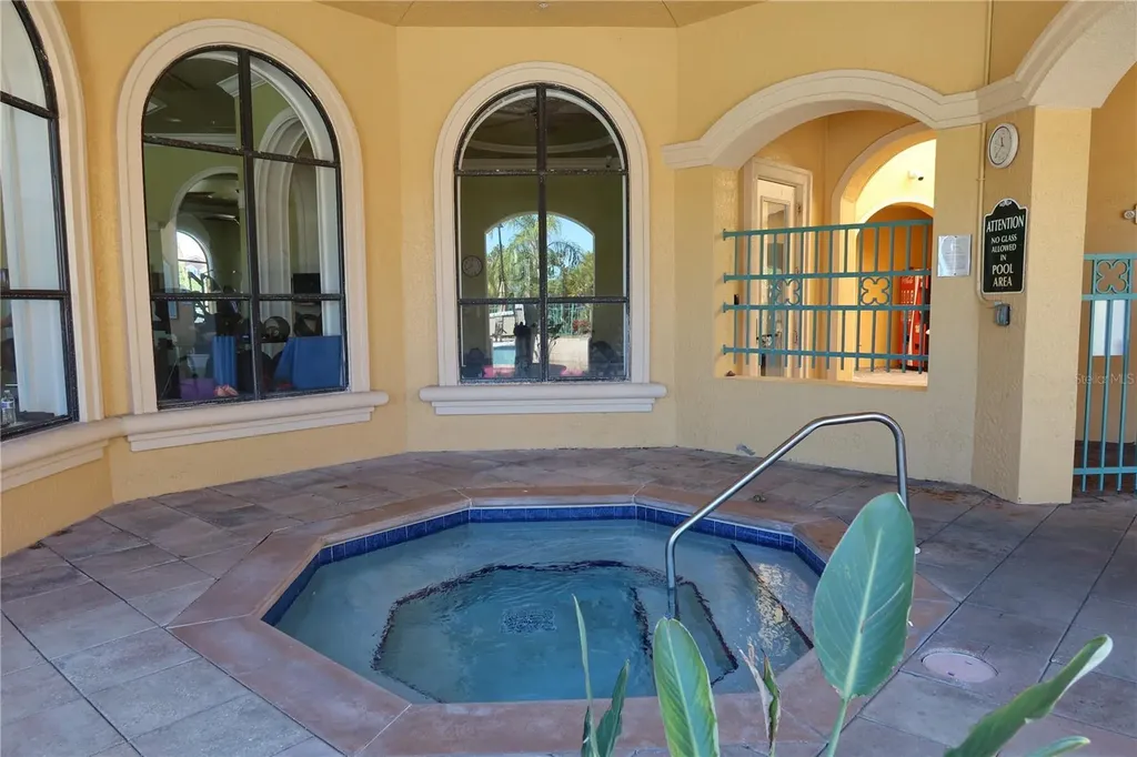 2746 Via Tivoli Clearwater FL 33764