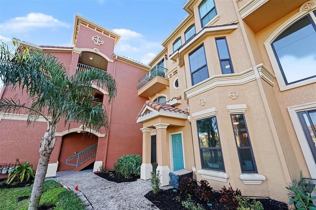 2746 Via Tivoli Clearwater FL 33764