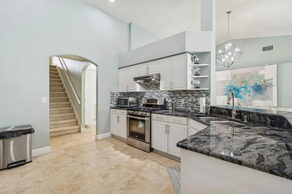 10122 Whisper Pointe Drive Tampa FL 33647