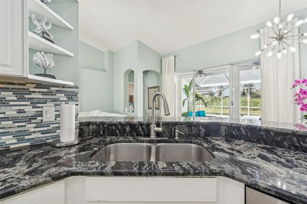 10122 Whisper Pointe Drive Tampa FL 33647