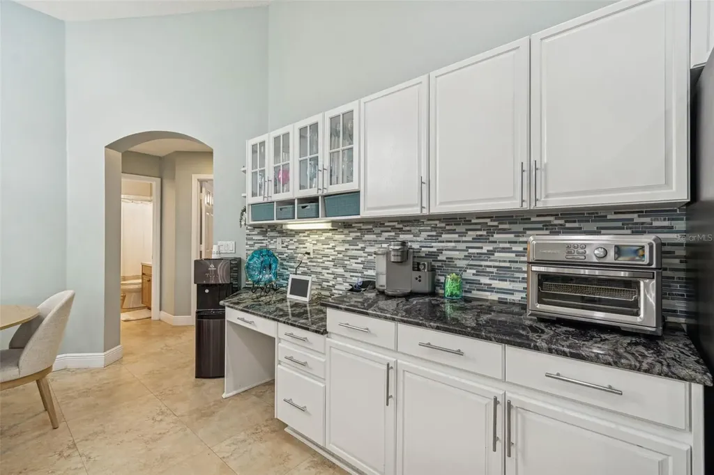 10122 Whisper Pointe Drive Tampa FL 33647