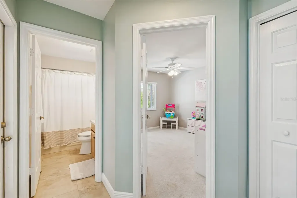 10122 Whisper Pointe Drive Tampa FL 33647