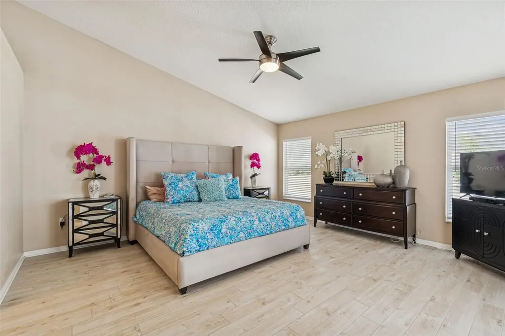 10122 Whisper Pointe Drive Tampa FL 33647