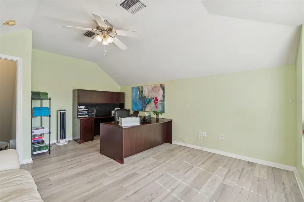 10122 Whisper Pointe Drive Tampa FL 33647