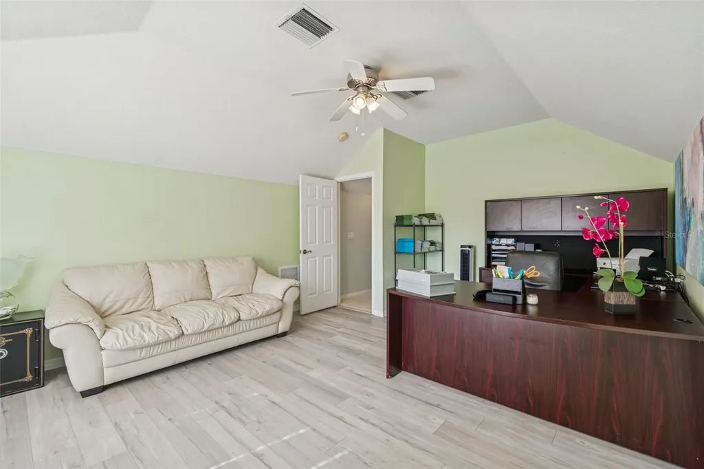 10122 Whisper Pointe Drive Tampa FL 33647