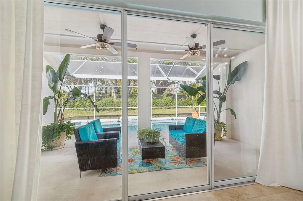 10122 Whisper Pointe Drive Tampa FL 33647