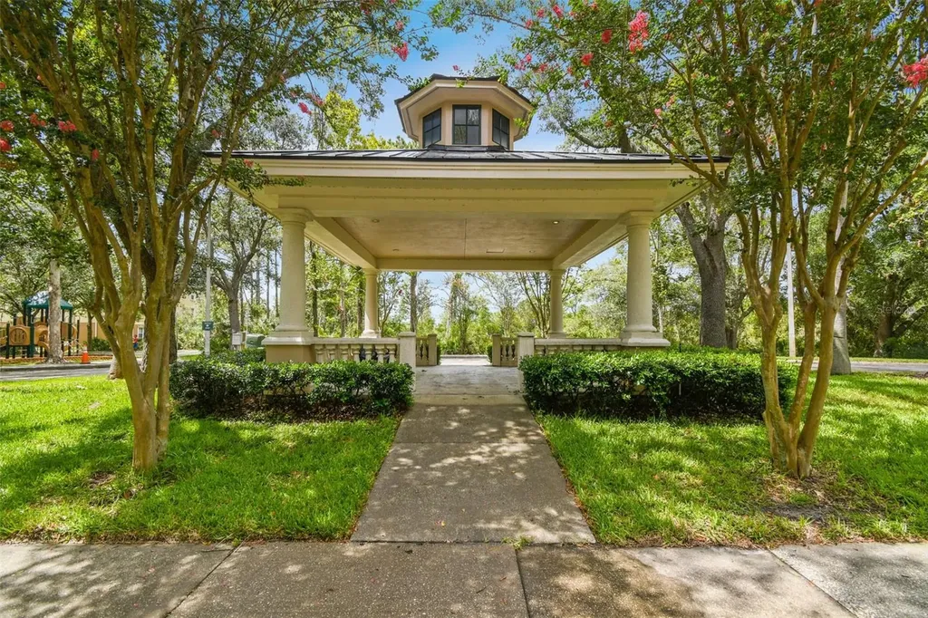10122 Whisper Pointe Drive Tampa FL 33647