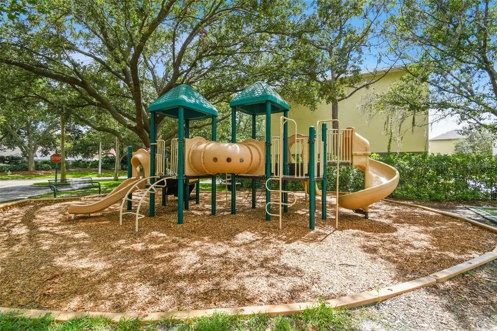 10122 Whisper Pointe Drive Tampa FL 33647