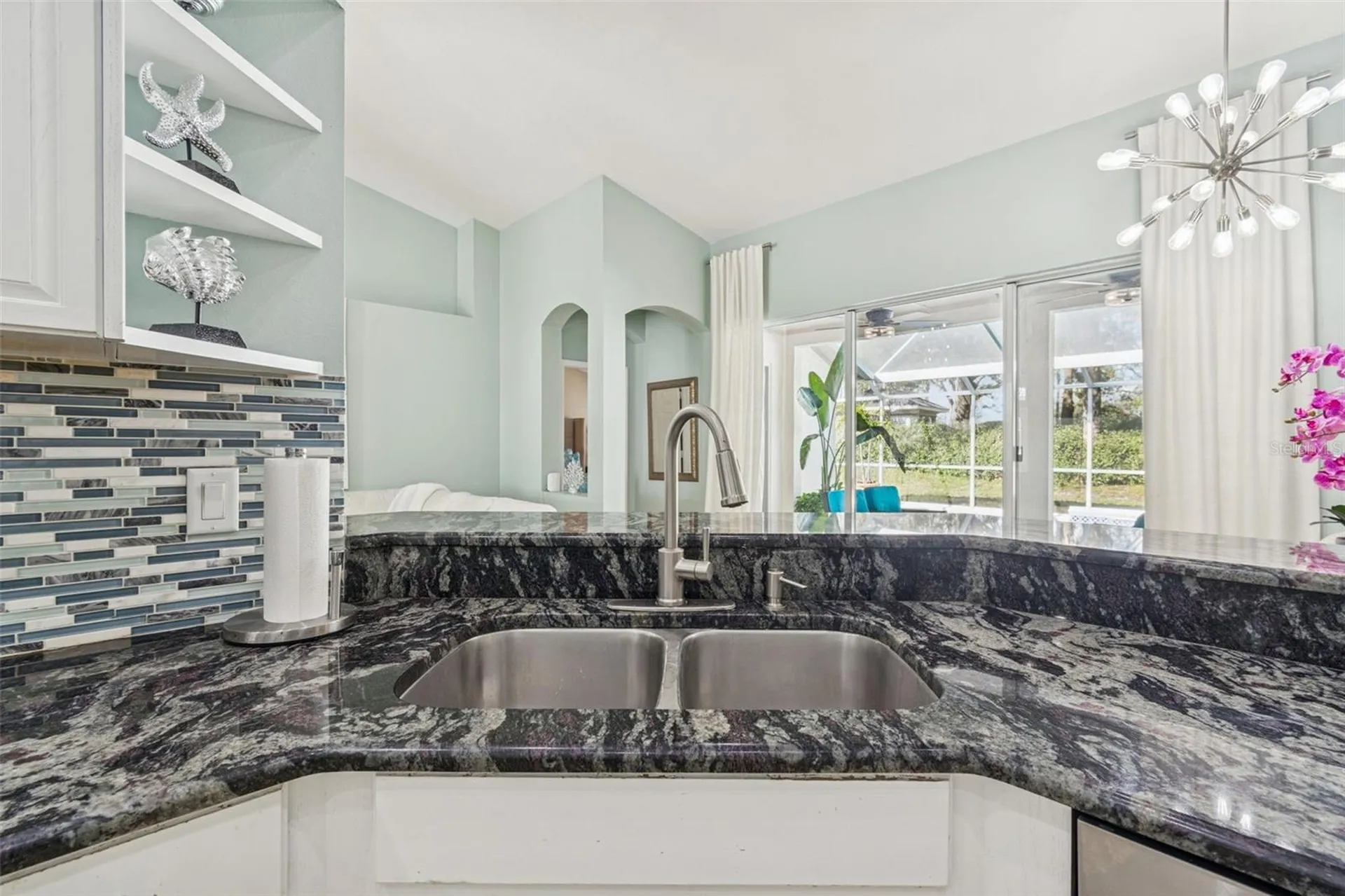 10122 Whisper Pointe Drive Tampa FL 33647