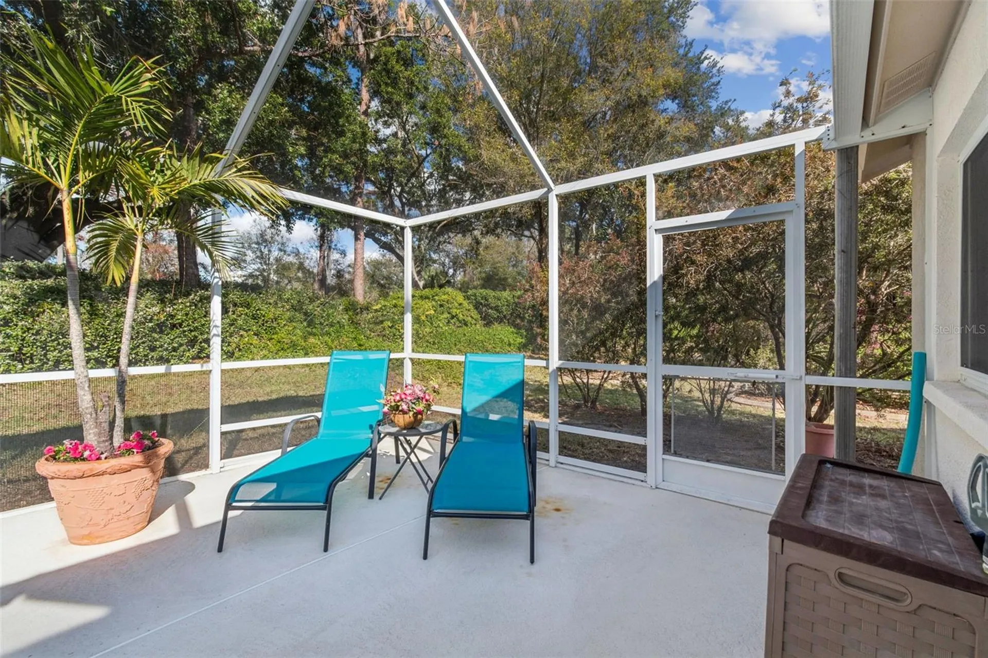 10122 Whisper Pointe Drive Tampa FL 33647