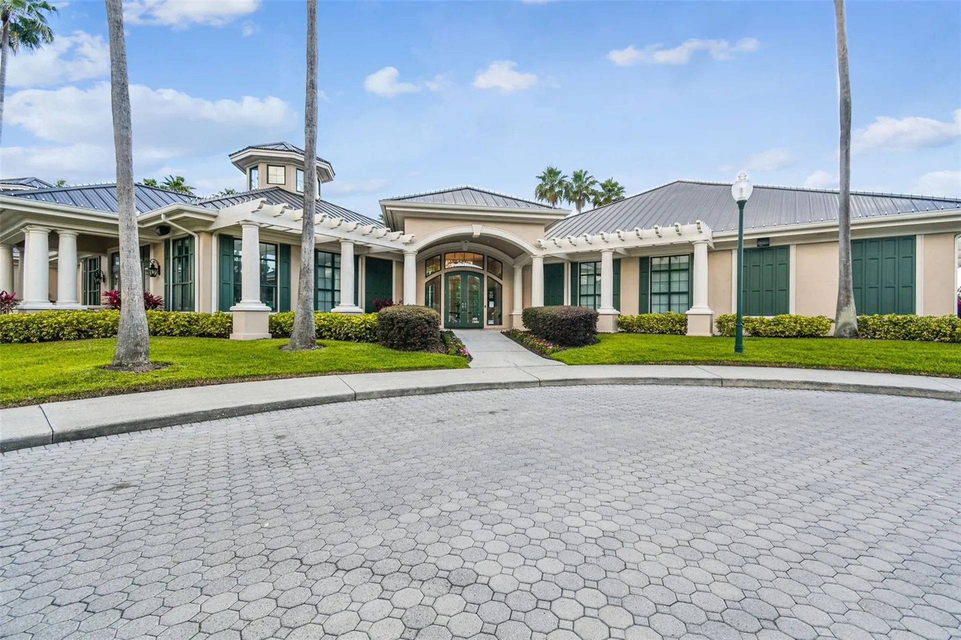 10122 Whisper Pointe Drive Tampa FL 33647