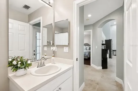 10122 Whisper Pointe Drive Tampa FL 33647