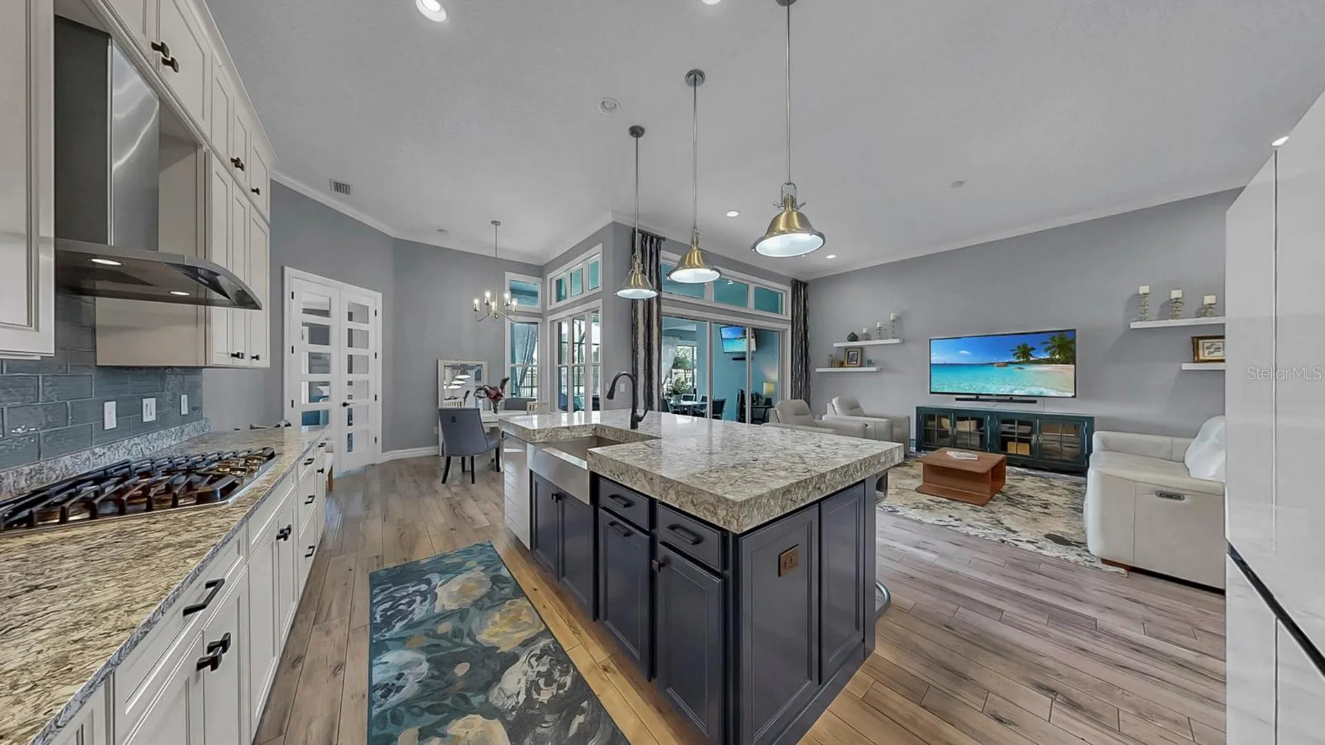 6951 Crestpoint Drive Apollo Beach FL 33572