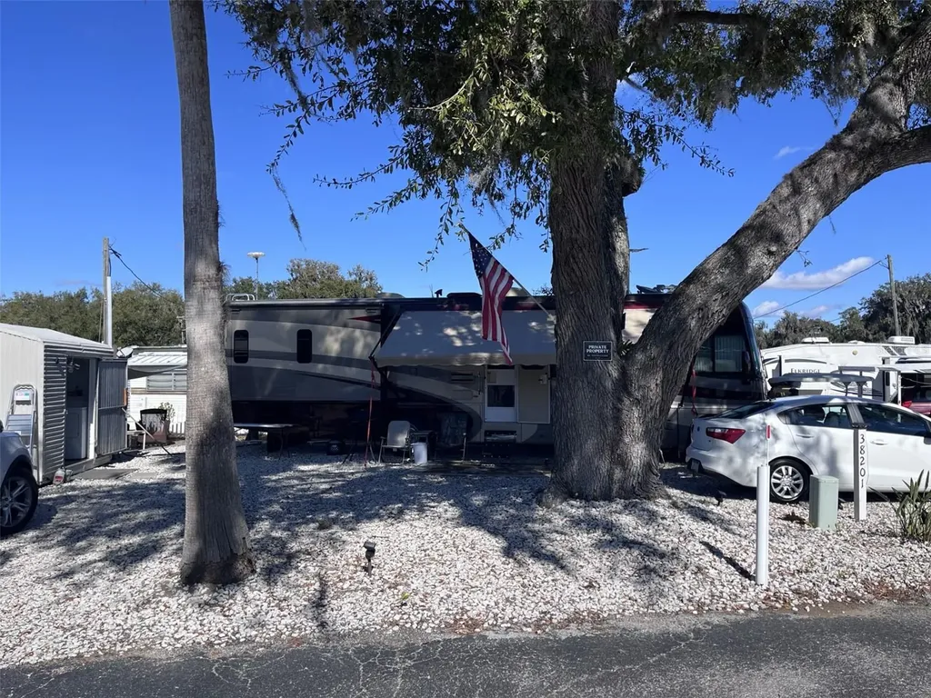 38201 Magpie Way Leesburg FL 34788