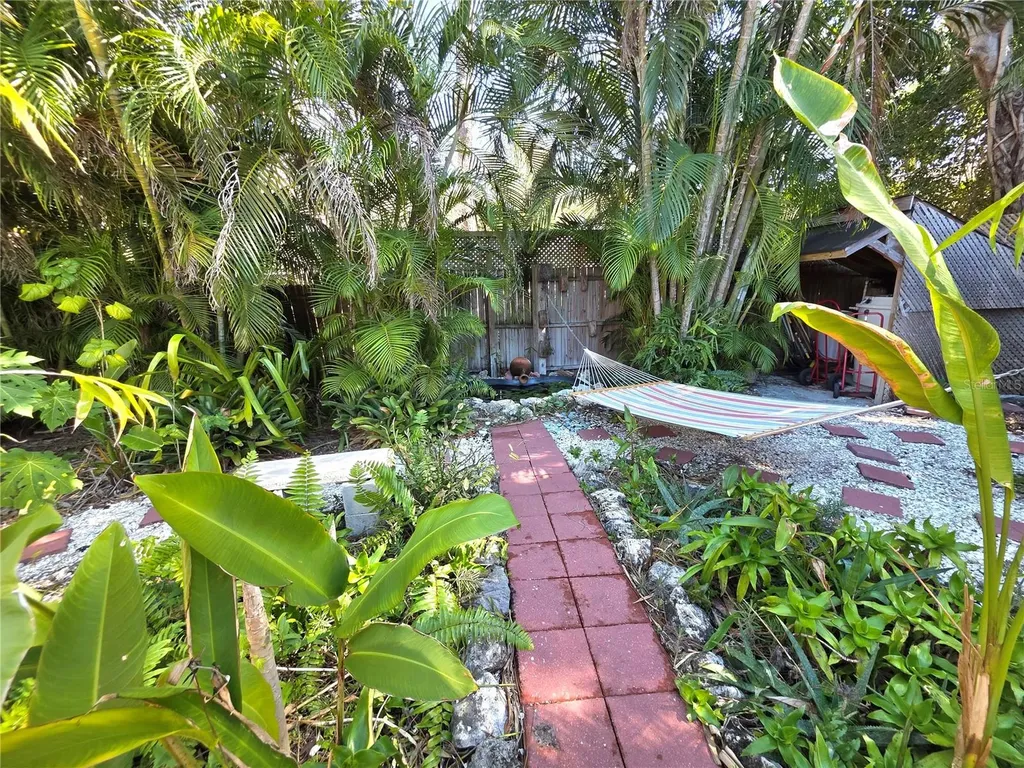 4527 Pike Avenue Sarasota FL 34233