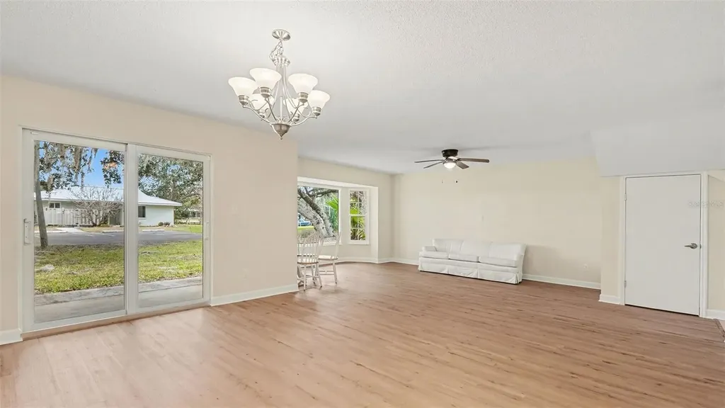 1277 N Seagull Point Crystal River FL 34429