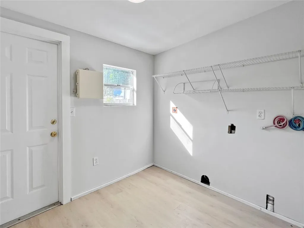 1008 37th Street W Bradenton FL 34205