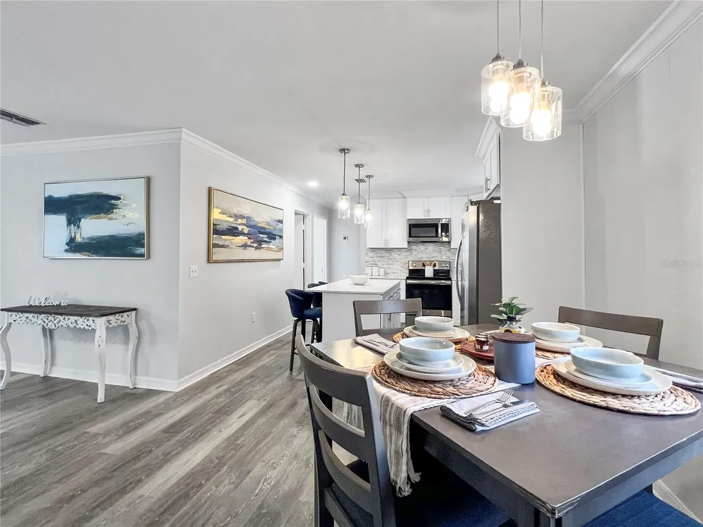 1008 37th Street W Bradenton FL 34205