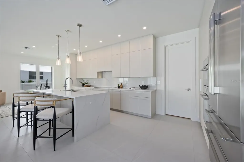 2590 Floyd Street Sarasota FL 34239
