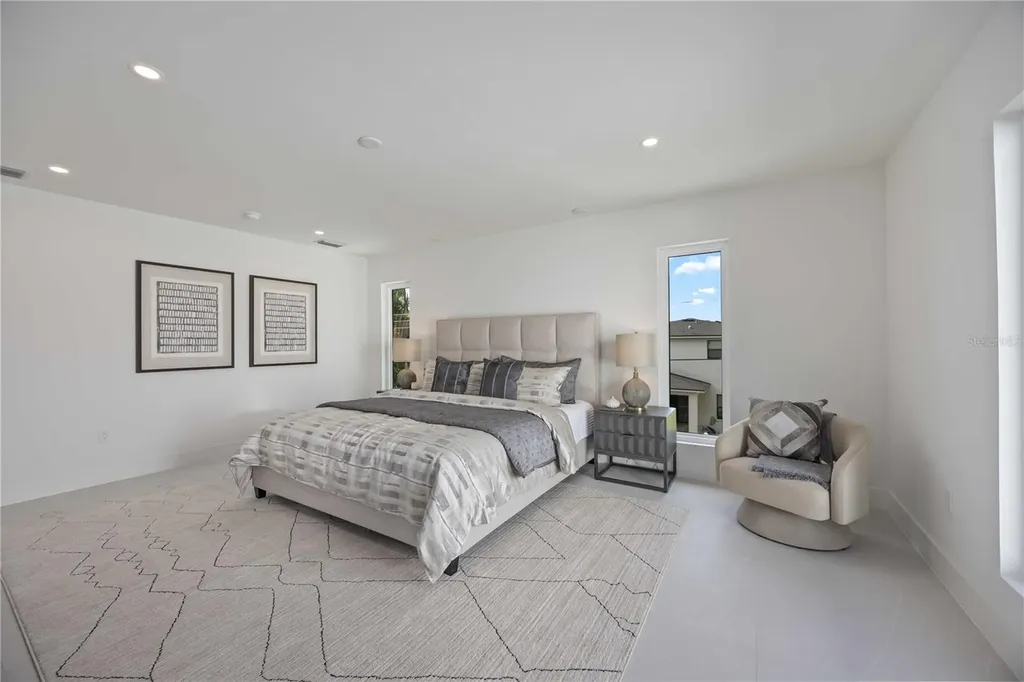 2590 Floyd Street Sarasota FL 34239