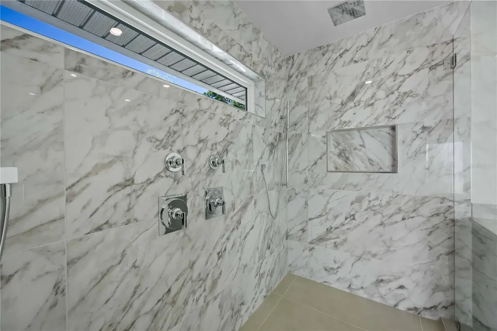 2590 Floyd Street Sarasota FL 34239