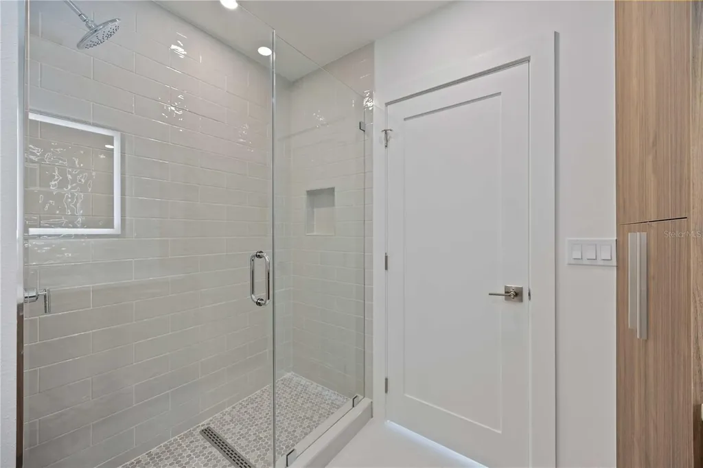 2590 Floyd Street Sarasota FL 34239