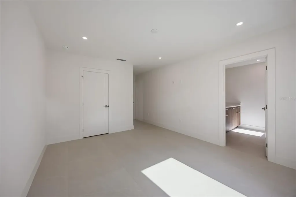 2590 Floyd Street Sarasota FL 34239