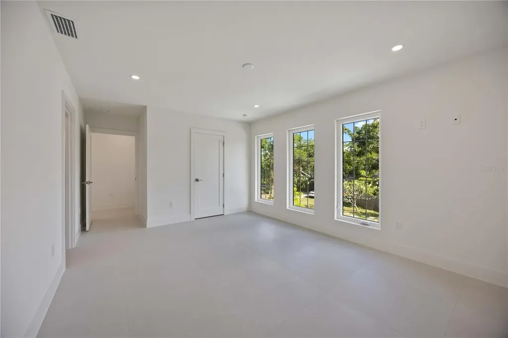 2590 Floyd Street Sarasota FL 34239