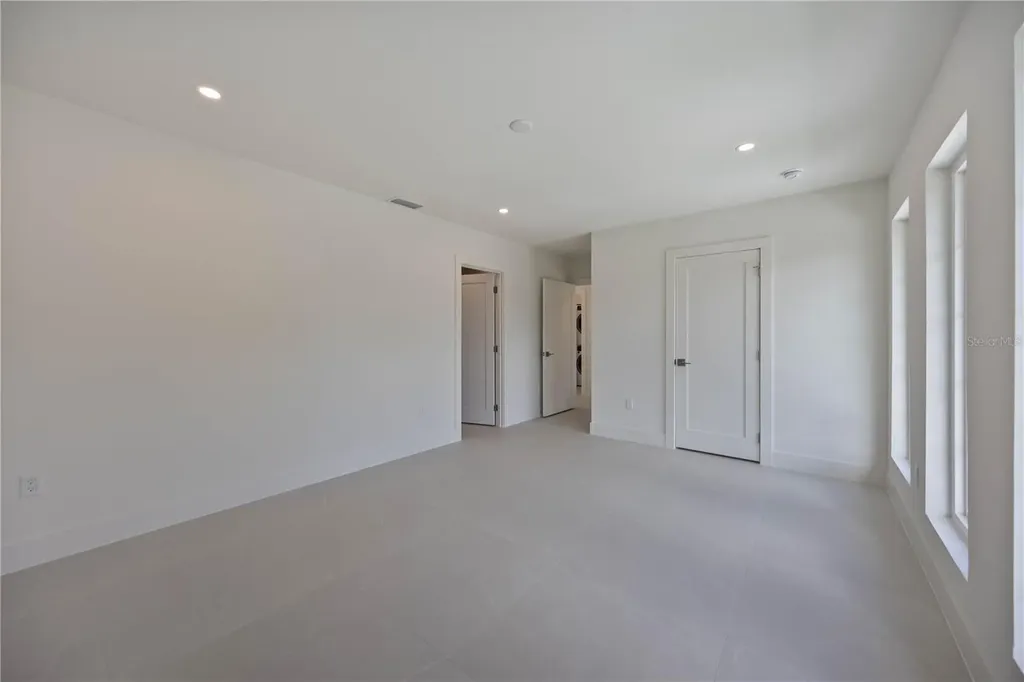 2590 Floyd Street Sarasota FL 34239