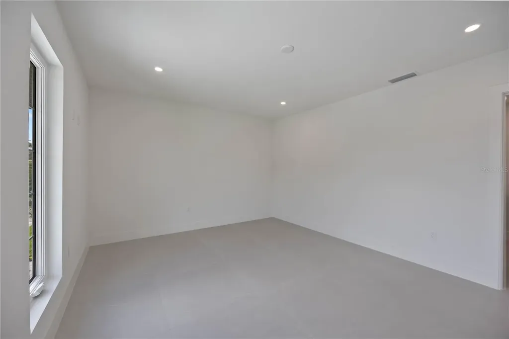 2590 Floyd Street Sarasota FL 34239