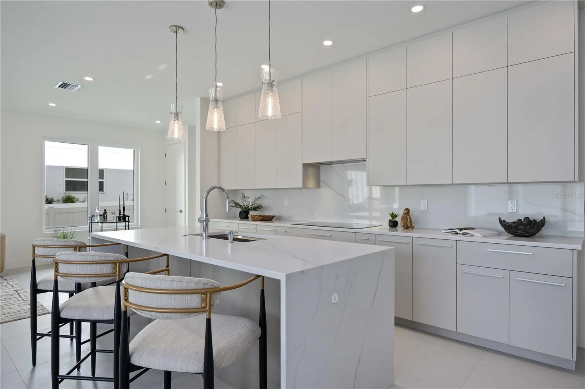 2590 Floyd Street Sarasota FL 34239