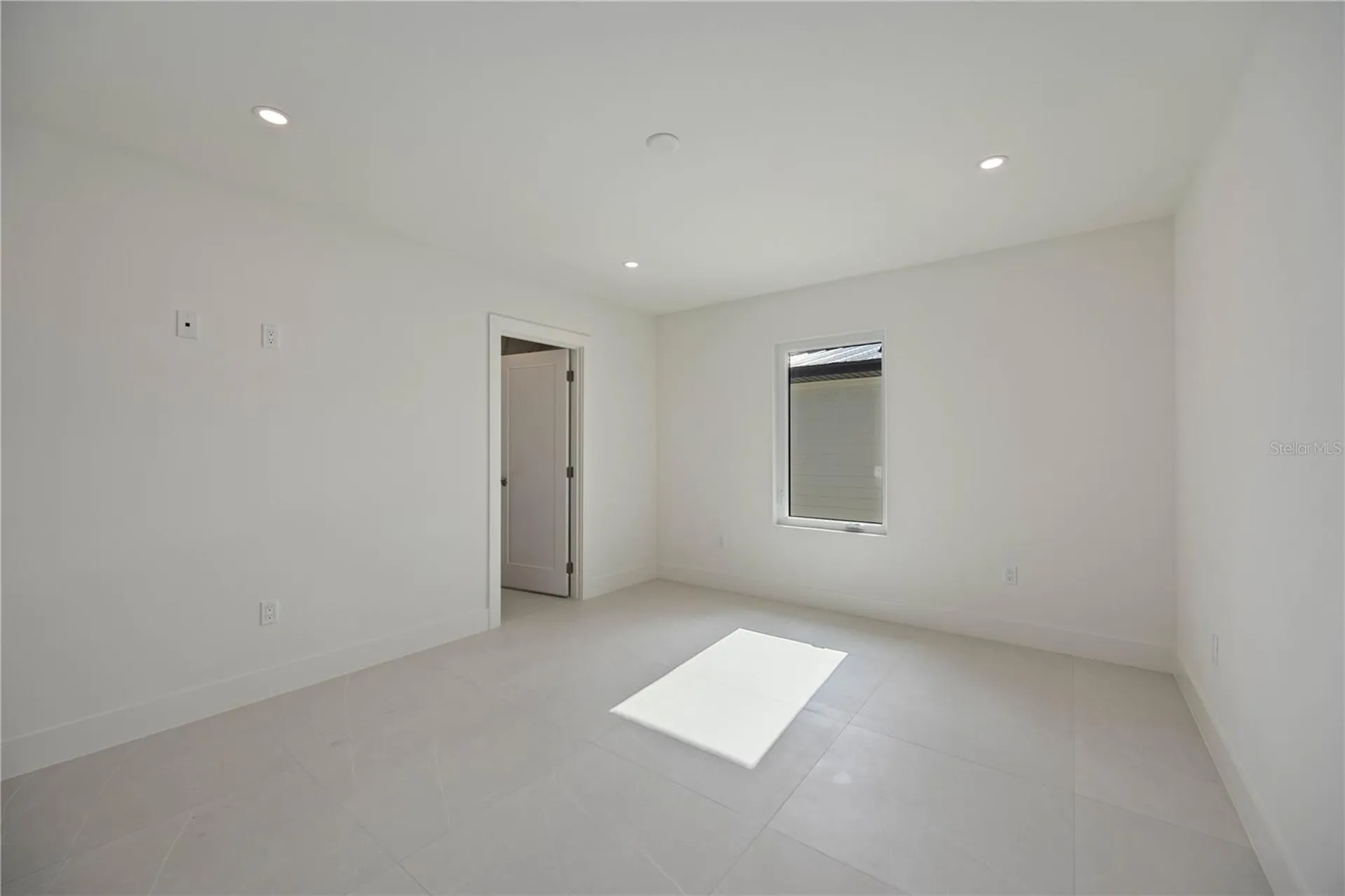2590 Floyd Street Sarasota FL 34239