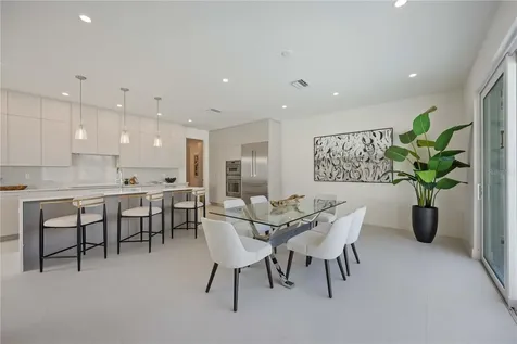 2590 Floyd Street Sarasota FL 34239