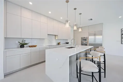 2590 Floyd Street Sarasota FL 34239