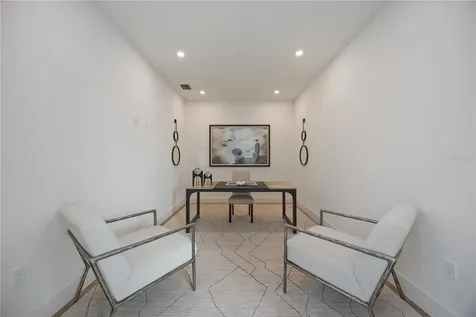 2590 Floyd Street Sarasota FL 34239