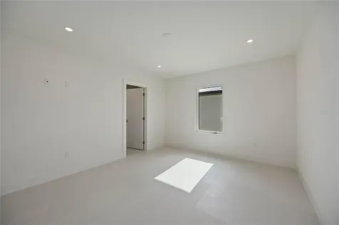 2590 Floyd Street Sarasota FL 34239