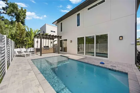 2590 Floyd Street Sarasota FL 34239