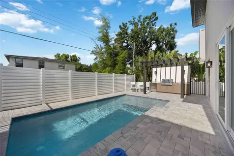 2590 Floyd Street Sarasota FL 34239